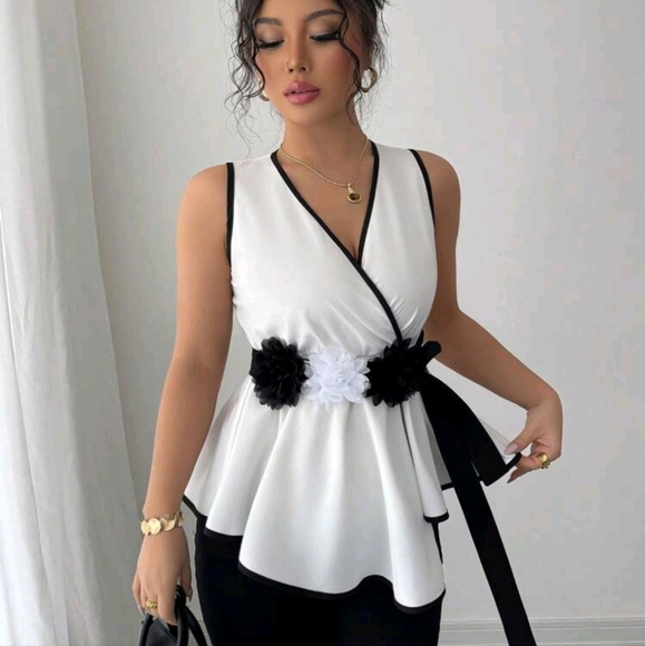 Women's Sleeveless Elegant Blouse With Waist Belt And 3D Flower Design - Picture 3 of 4